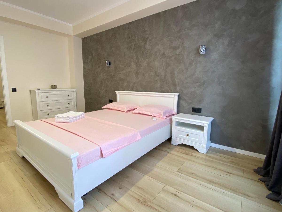 Apartament Lux Chişinău Esterno foto